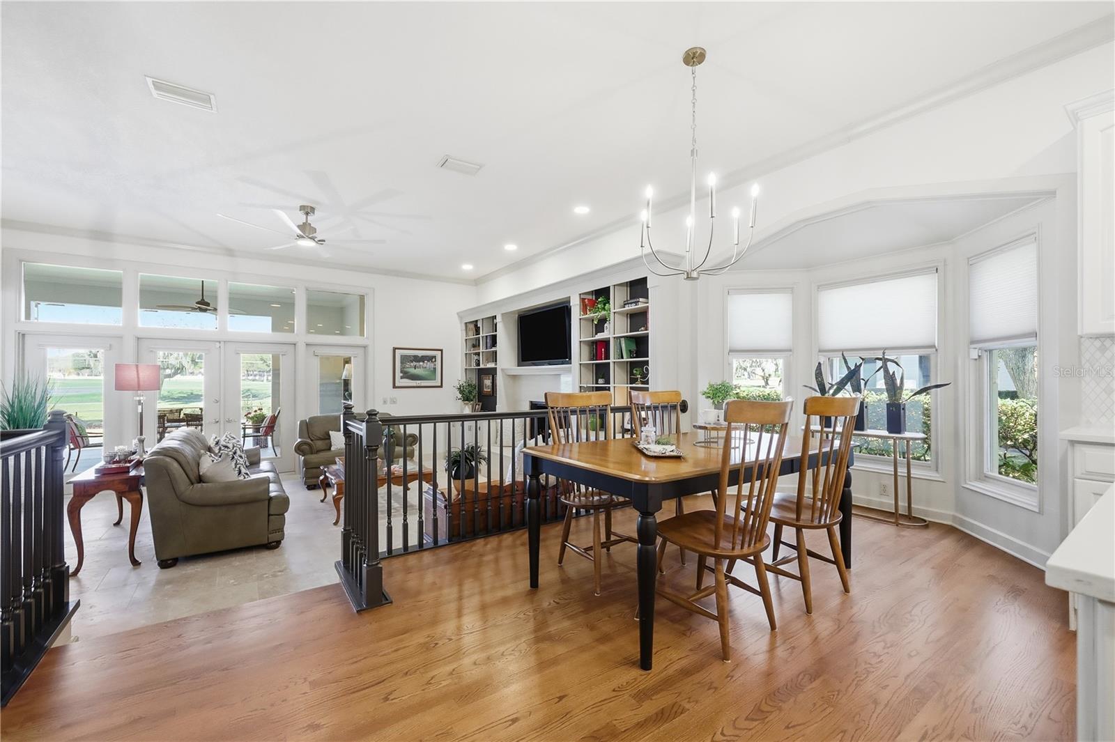 BAY HILL - Residential