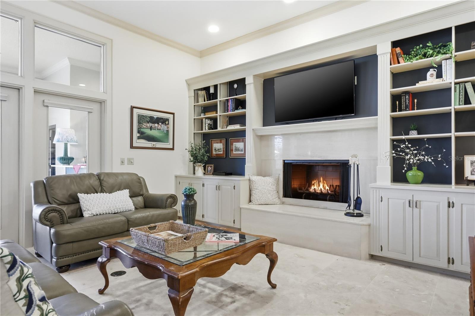 BAY HILL - Residential