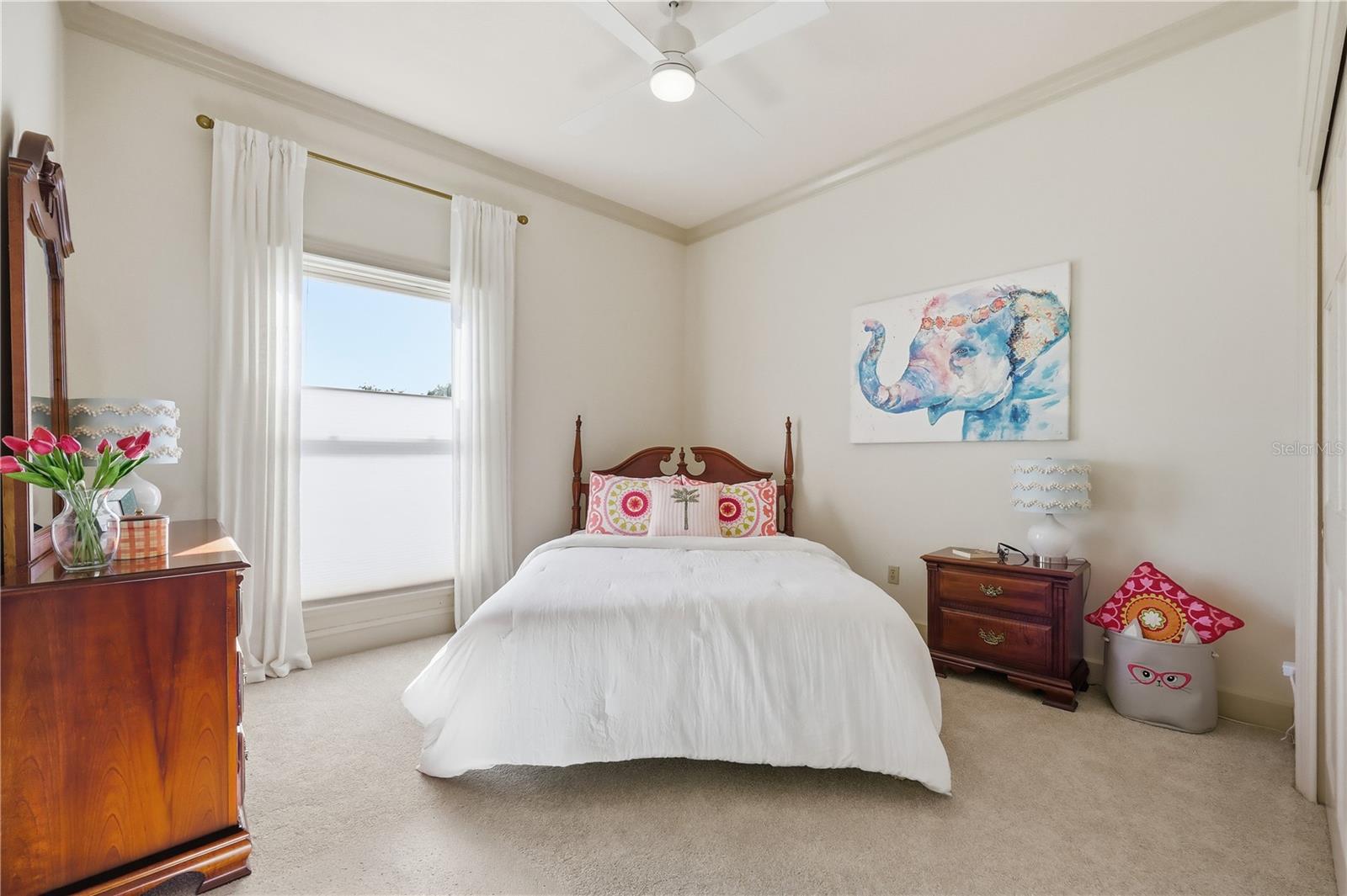 BAY HILL - Residential