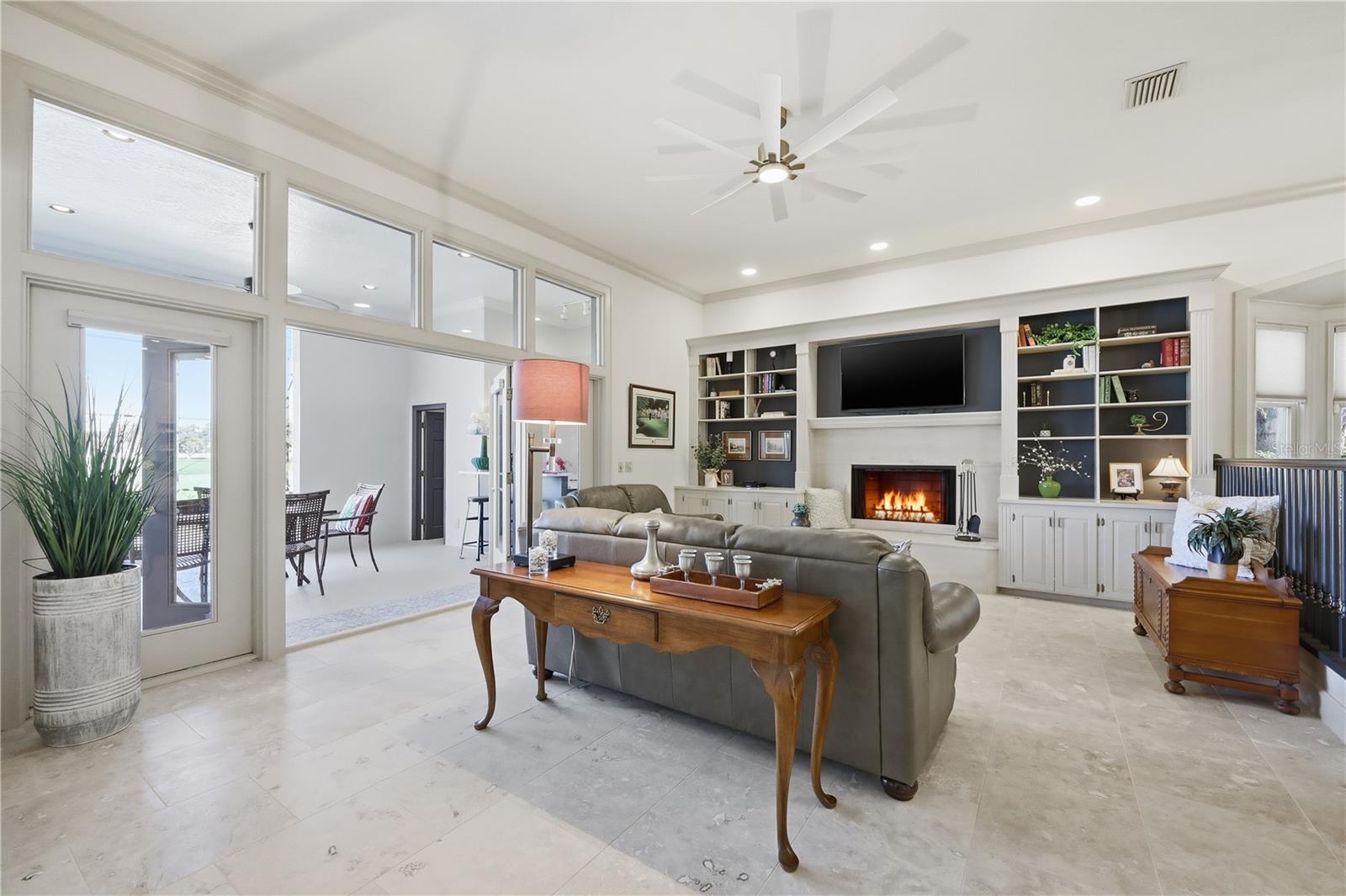 BAY HILL - Residential