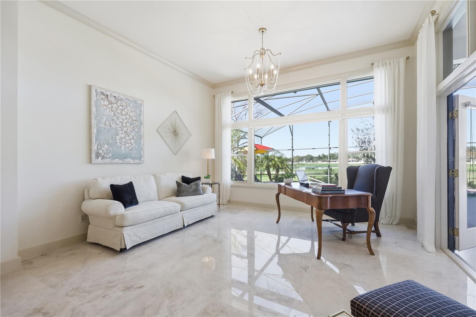 BAY HILL - Residential