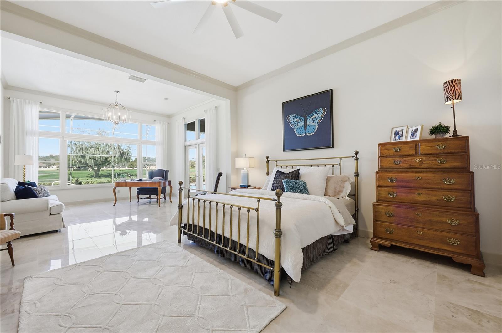 BAY HILL - Residential