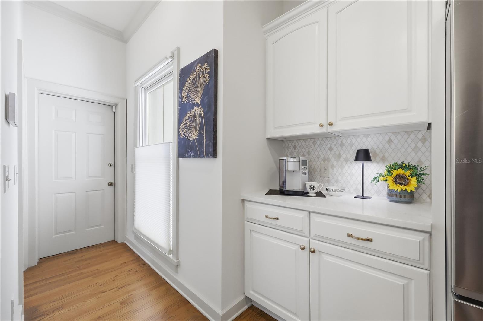 BAY HILL - Residential