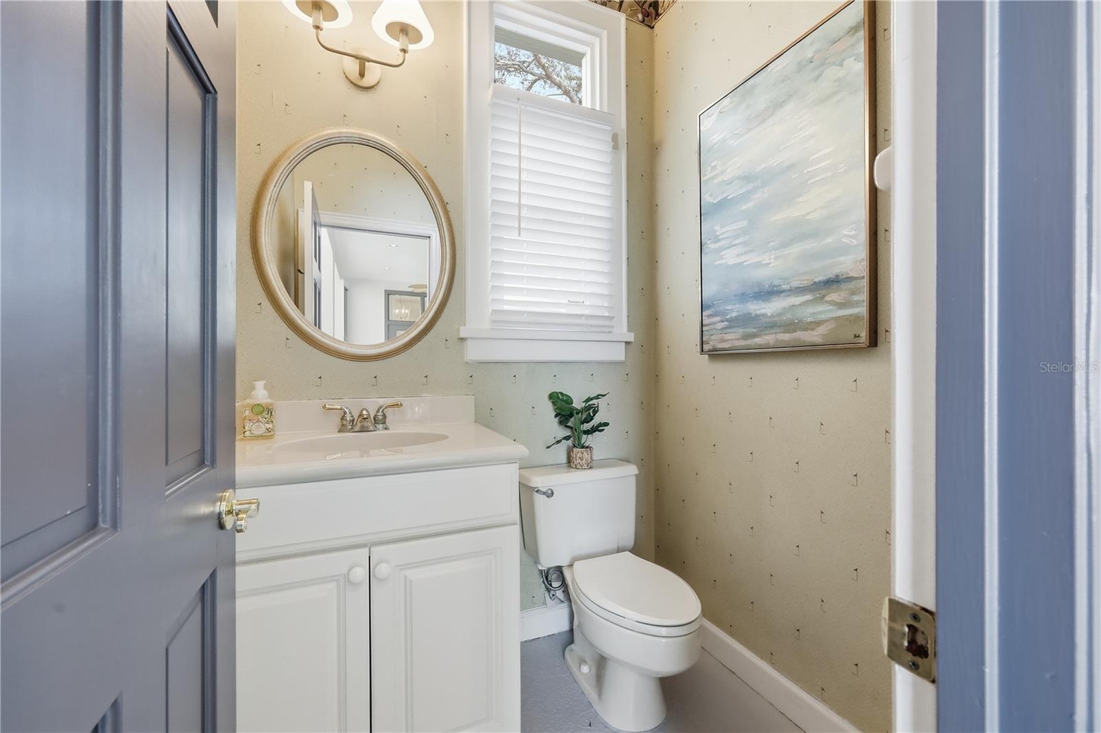 BAY HILL - Residential