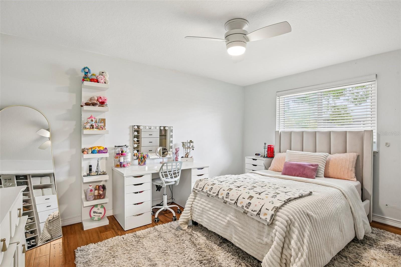 ENISWOOD-UNIT I - Residential