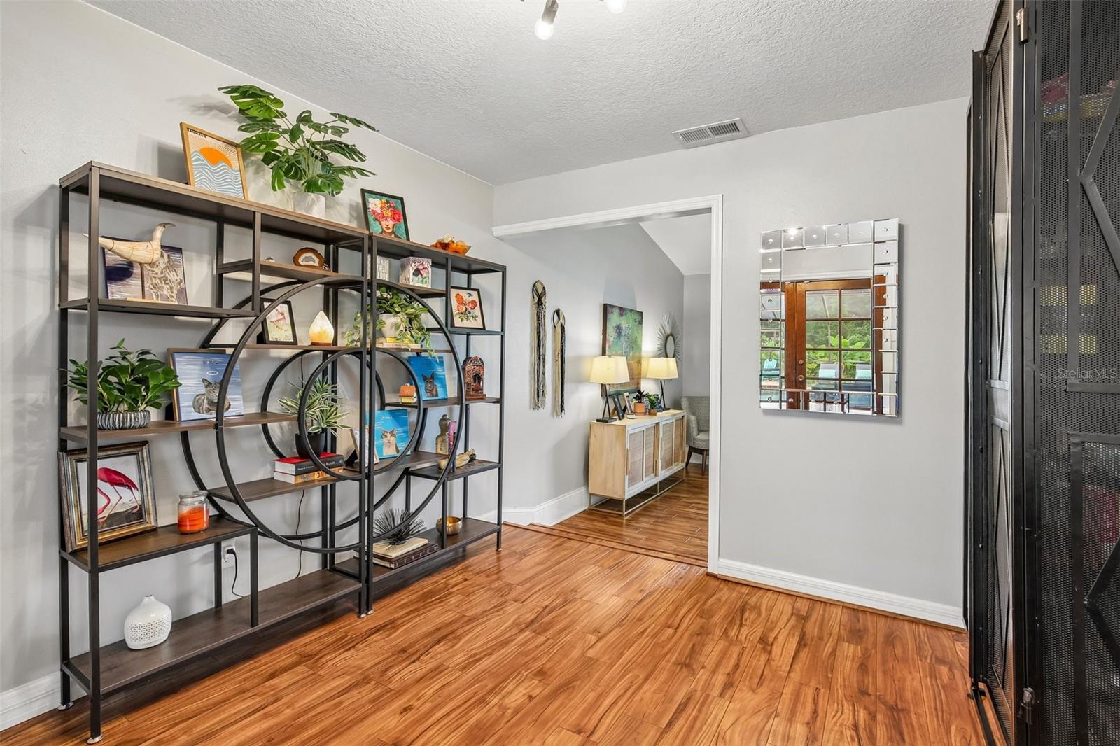 ENISWOOD-UNIT I - Residential