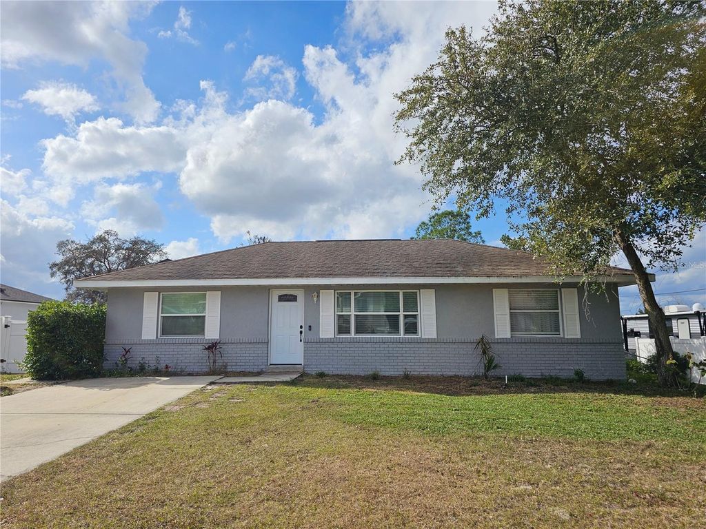 Photo of 2226 Evangelina Avenue, Deltona, FL 32725 (MLS # V4946775)