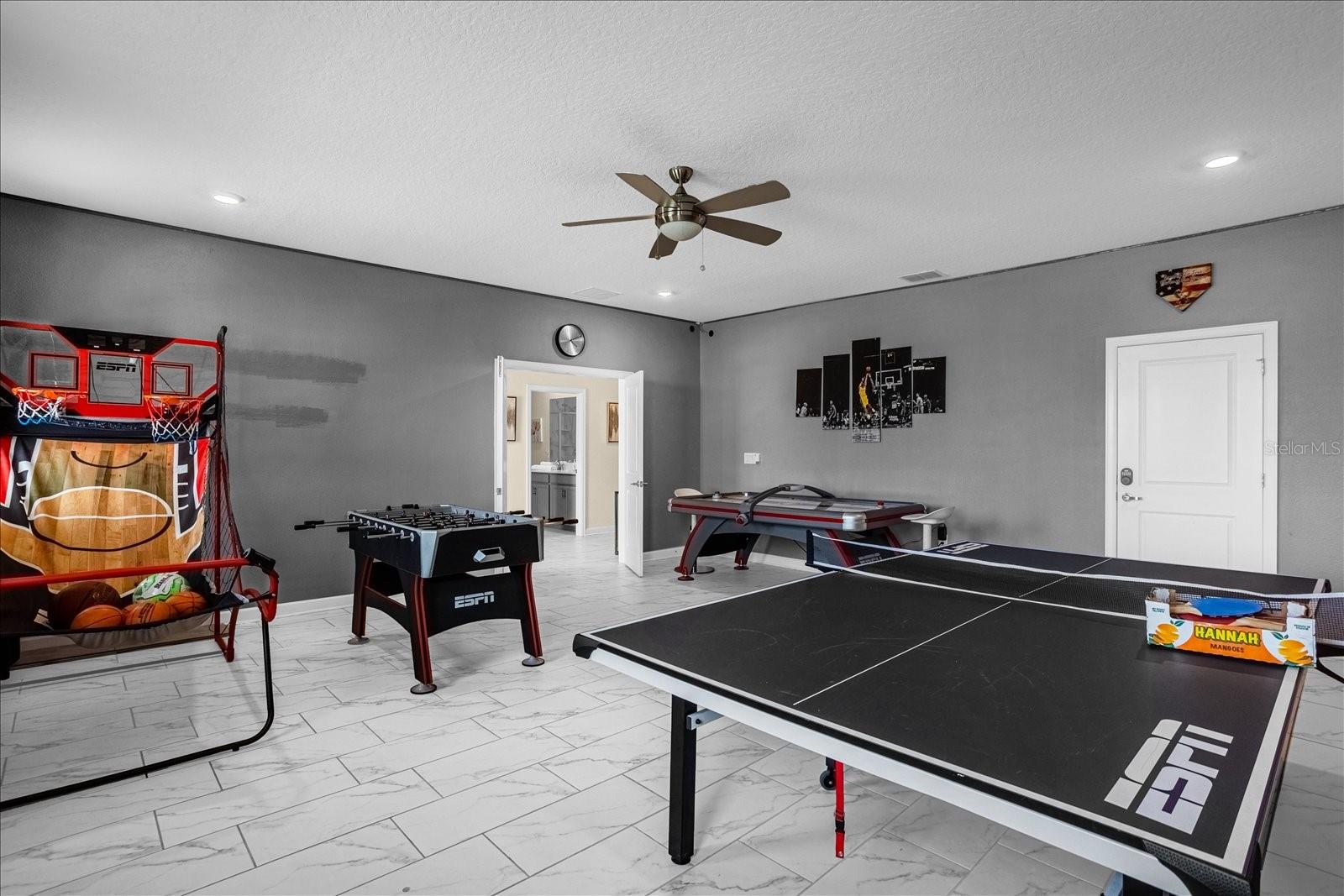 COVE AT STOREY LAKE II - Residential
