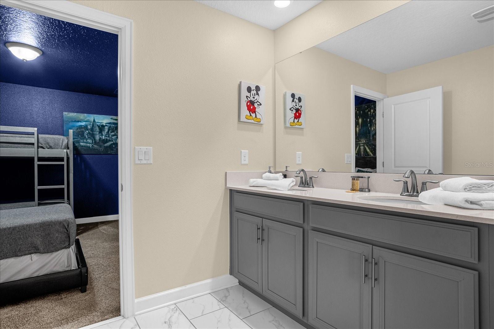 COVE AT STOREY LAKE II - Residential