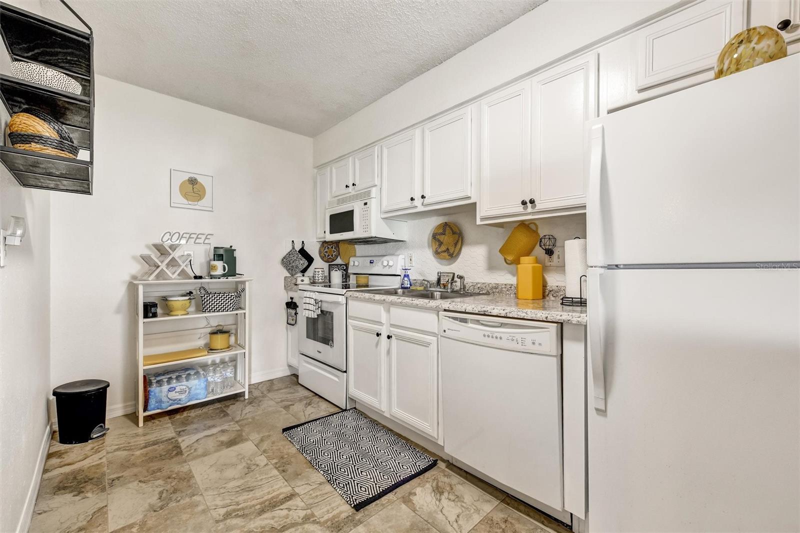 PALMS OF TARPON SPGS THE CONDO - Residential