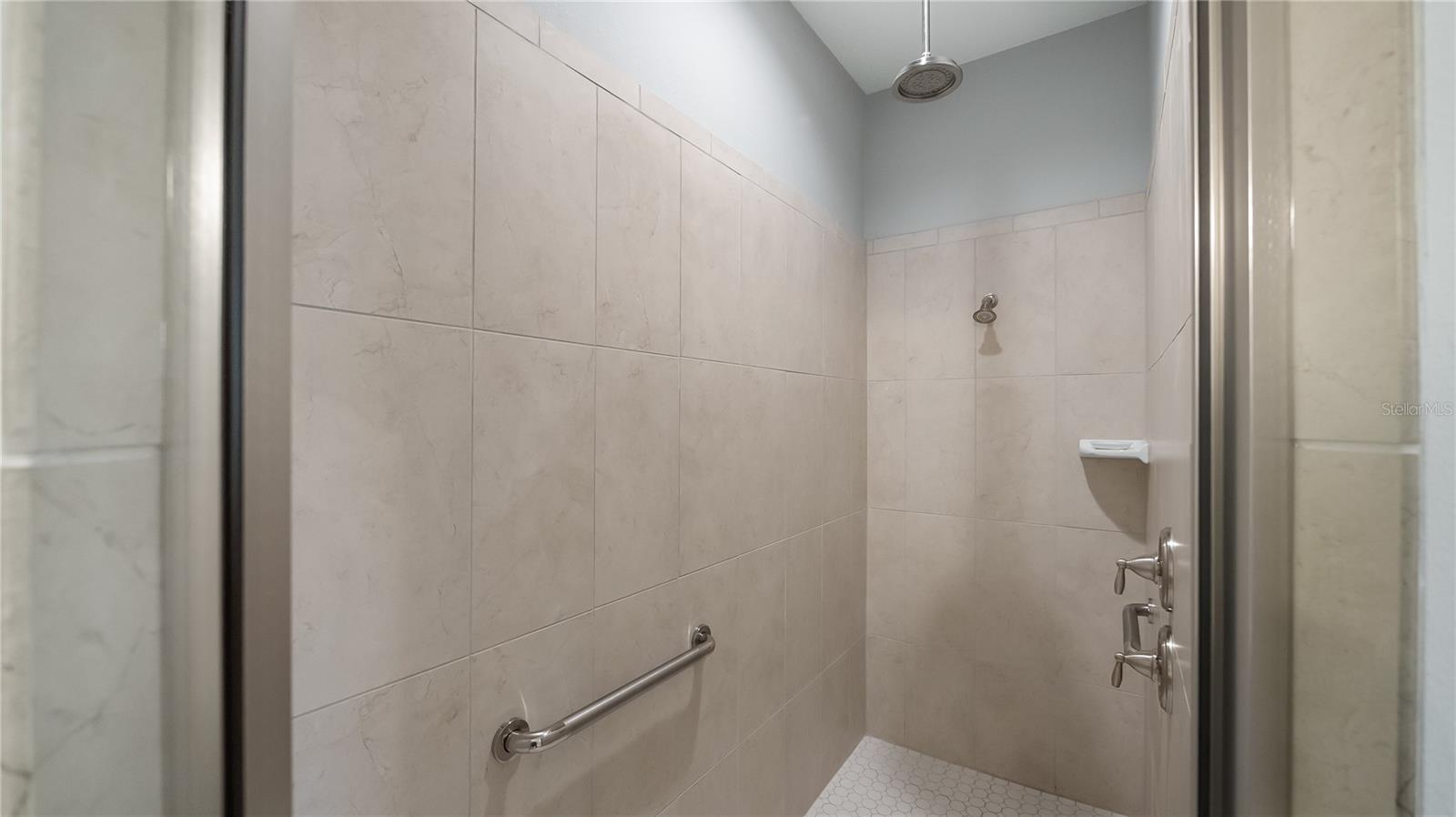 VILLAS AT GREEN GATE - Residential