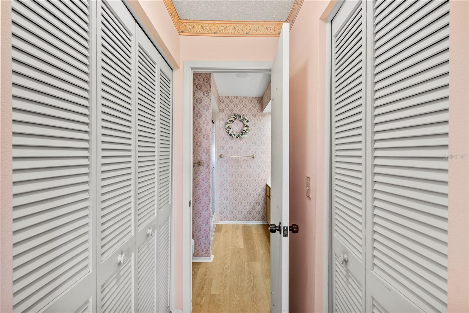 HIGHLAND LAKES VILLAS ON THE GREEN - Residential