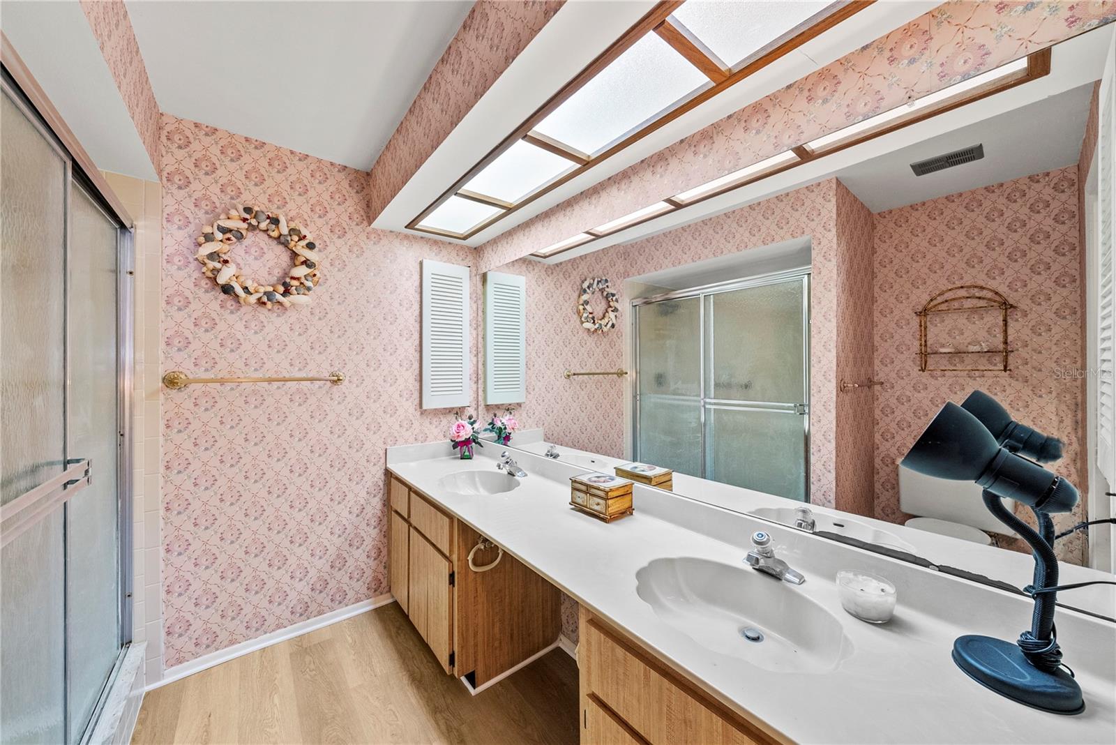 HIGHLAND LAKES VILLAS ON THE GREEN - Residential