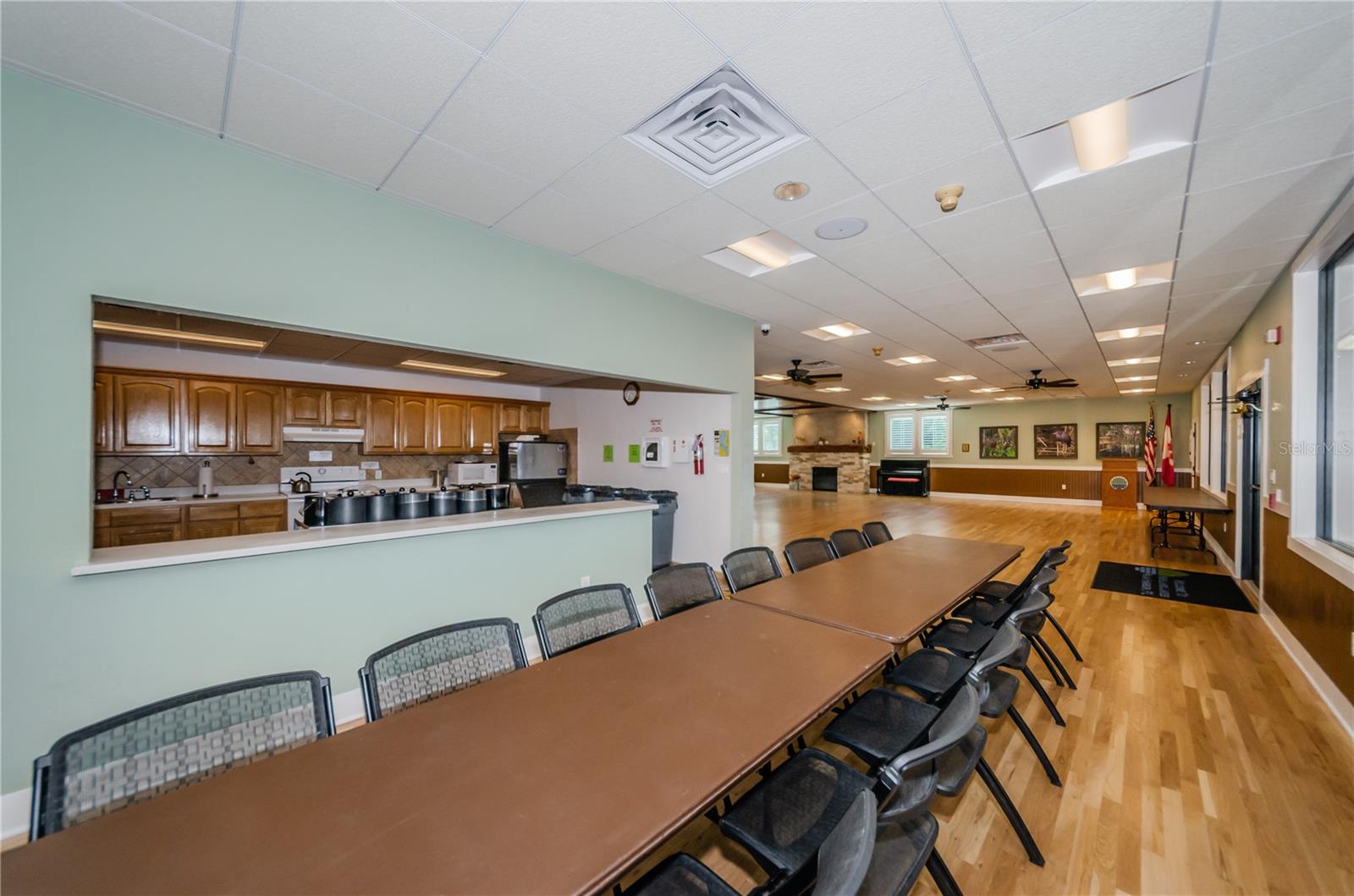 HIGHLAND LAKES VILLAS ON THE GREEN - Residential