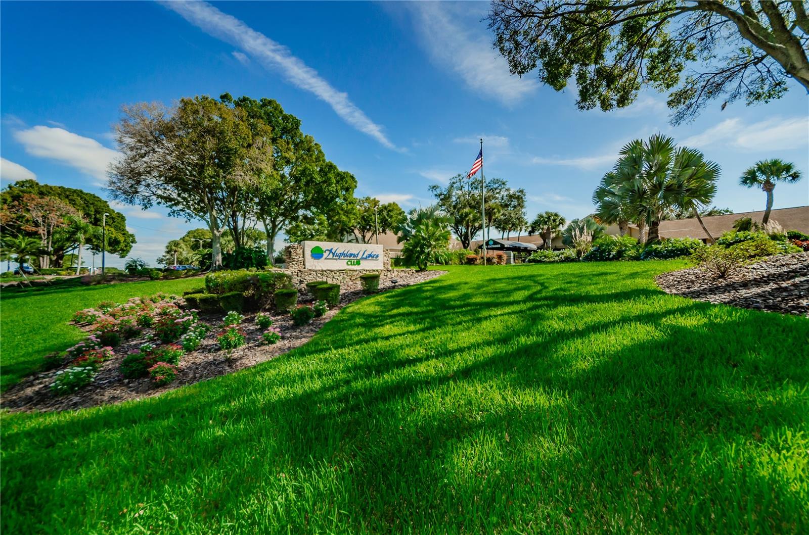HIGHLAND LAKES VILLAS ON THE GREEN - Residential