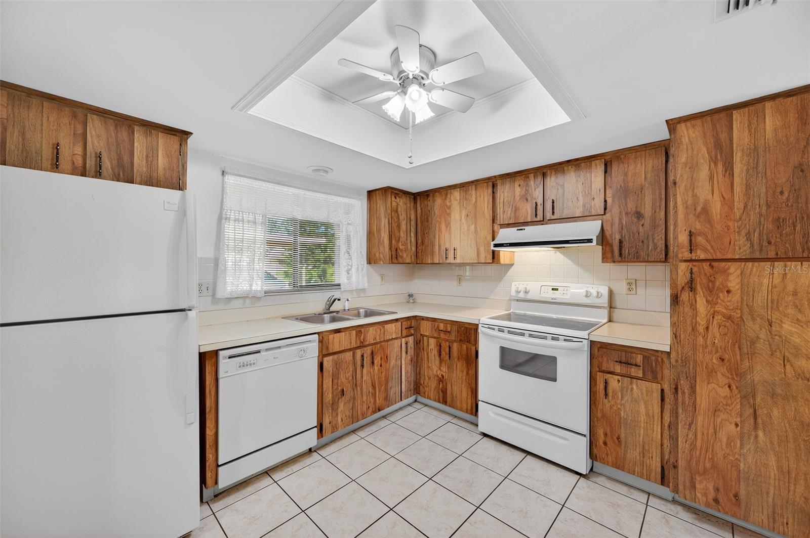 2521 OAKLEAF LANE 28C