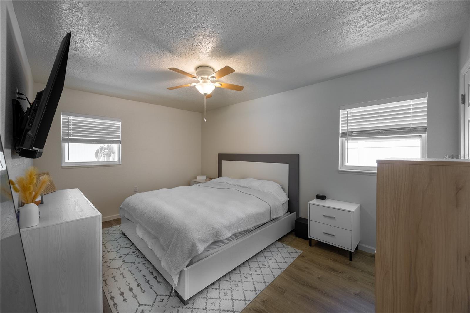 CONWAY PARK - Residential Income