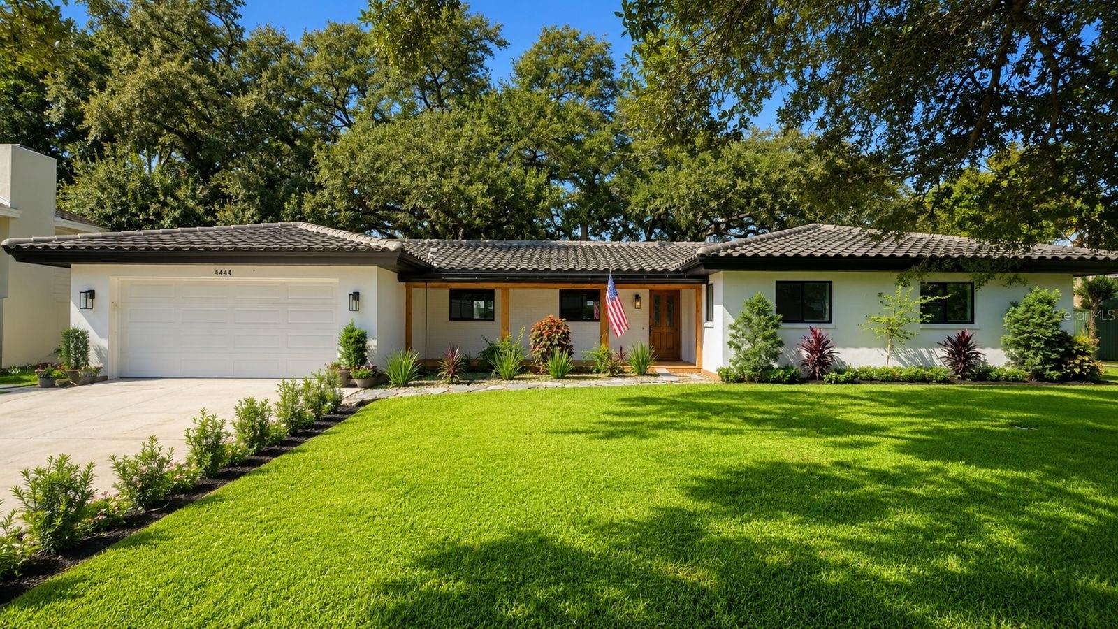 2218 HENNESEN DRIVE
