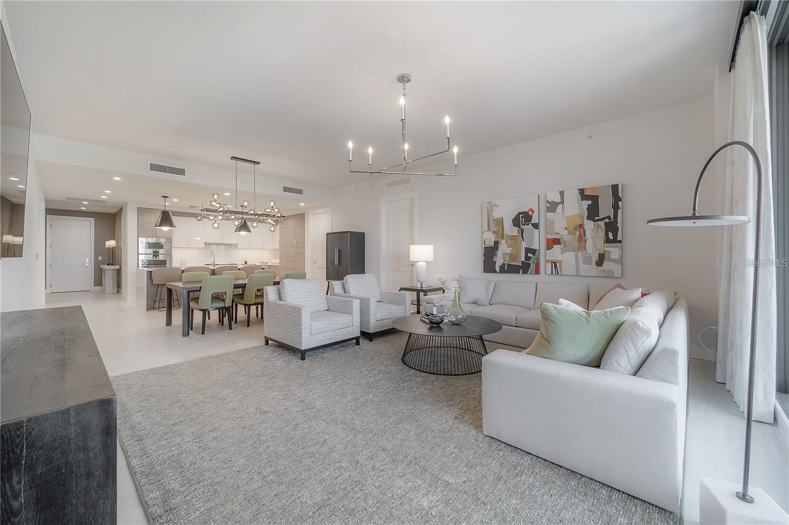 HYDE PARK HOUSE - Residential Lease