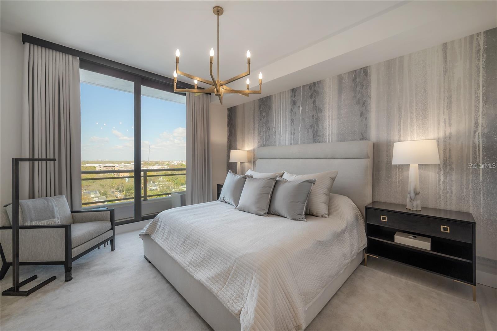 HYDE PARK HOUSE - Residential Lease