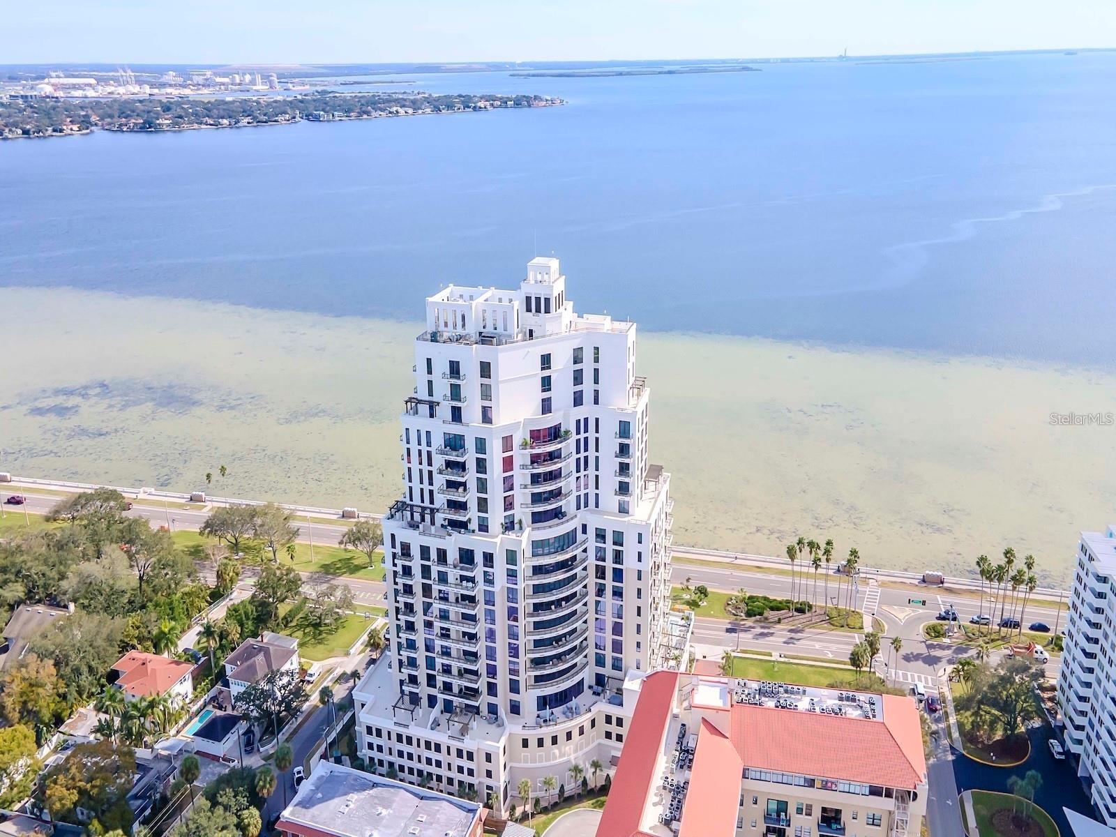 HYDE PARK HOUSE - Residential Lease