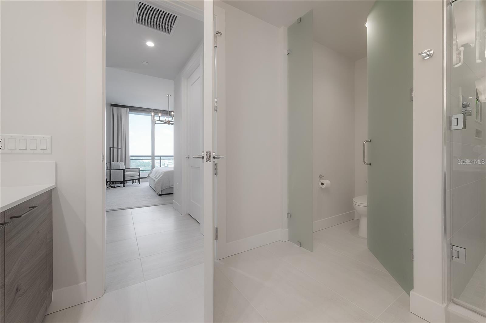 HYDE PARK HOUSE - Residential Lease