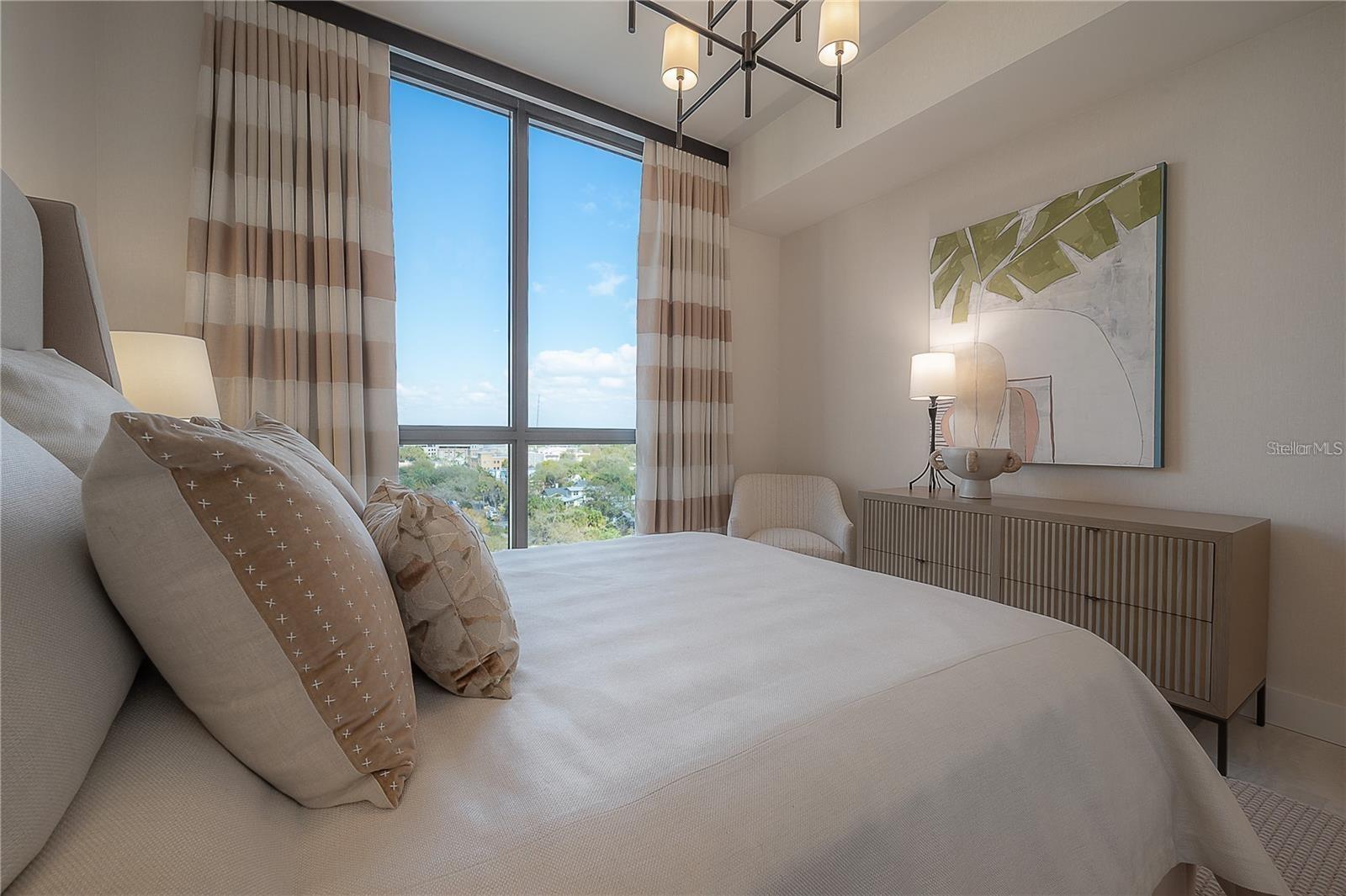 HYDE PARK HOUSE - Residential Lease