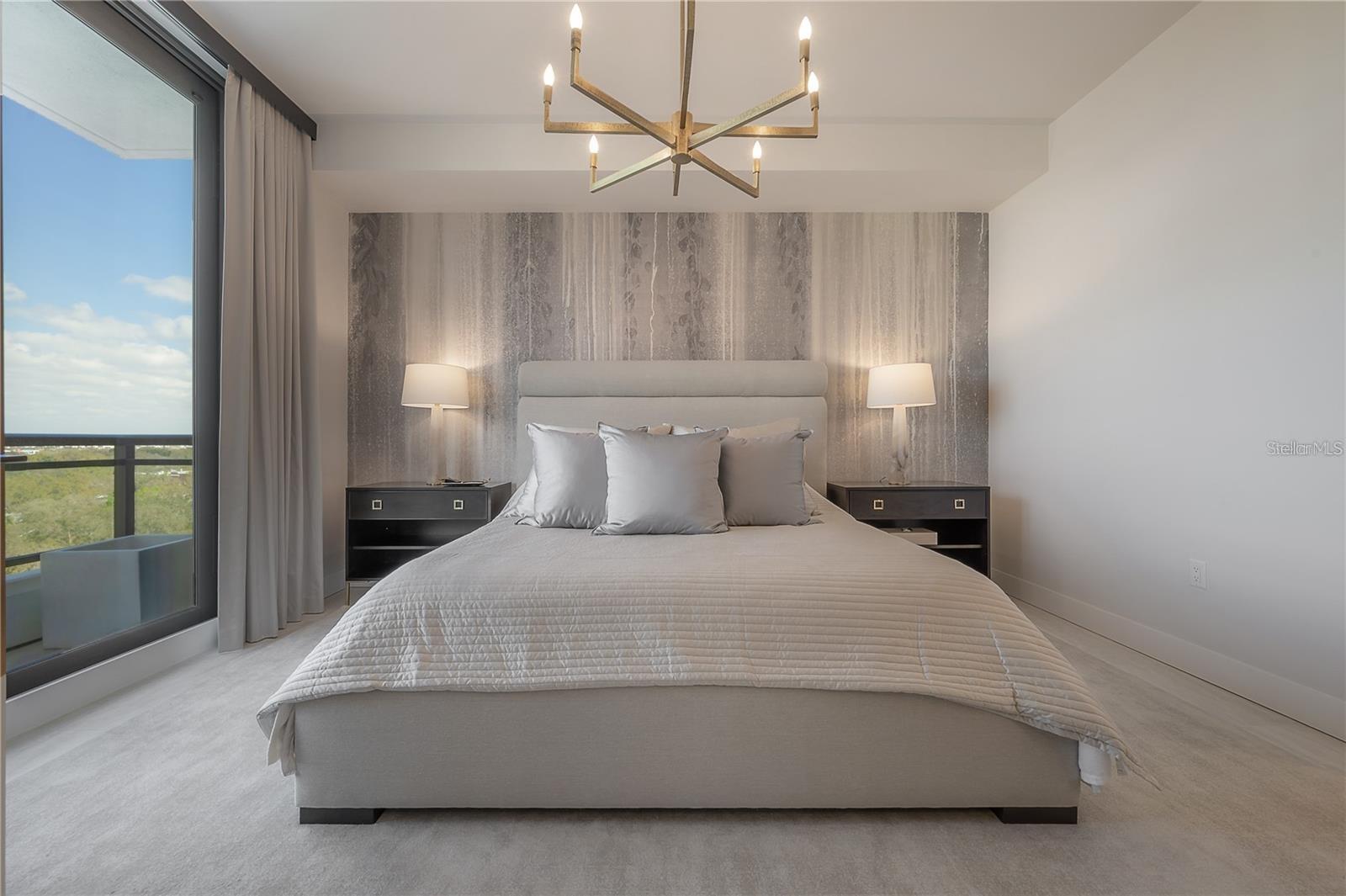 HYDE PARK HOUSE - Residential Lease
