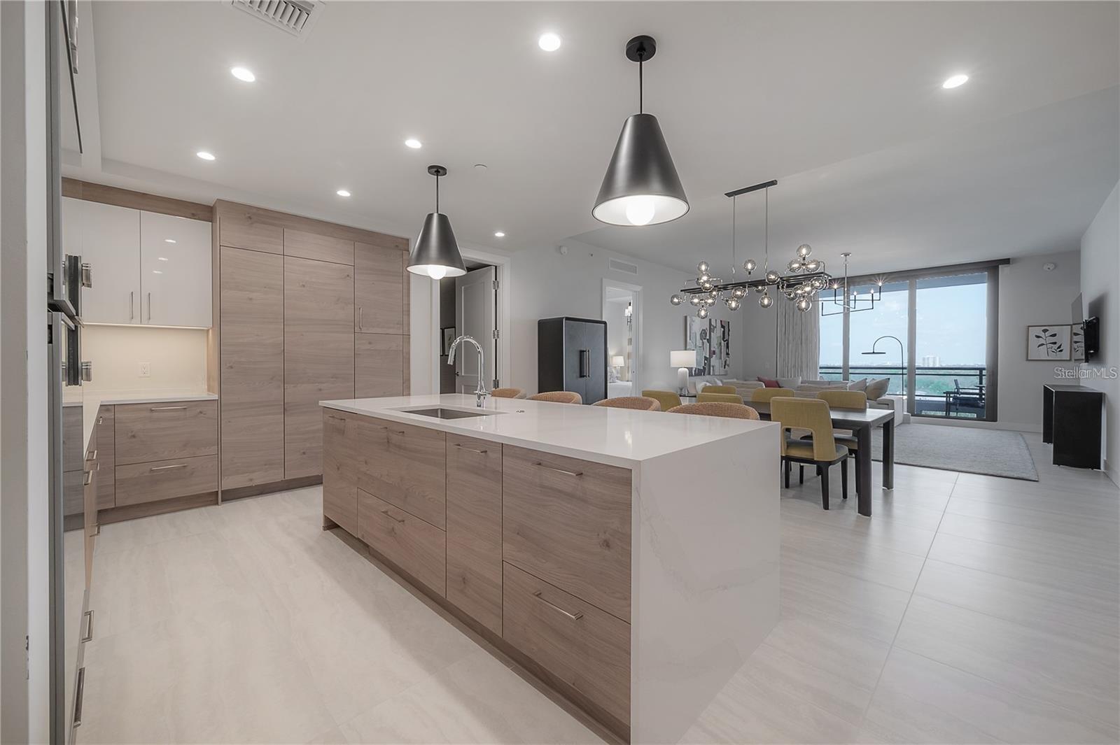 HYDE PARK HOUSE - Residential Lease