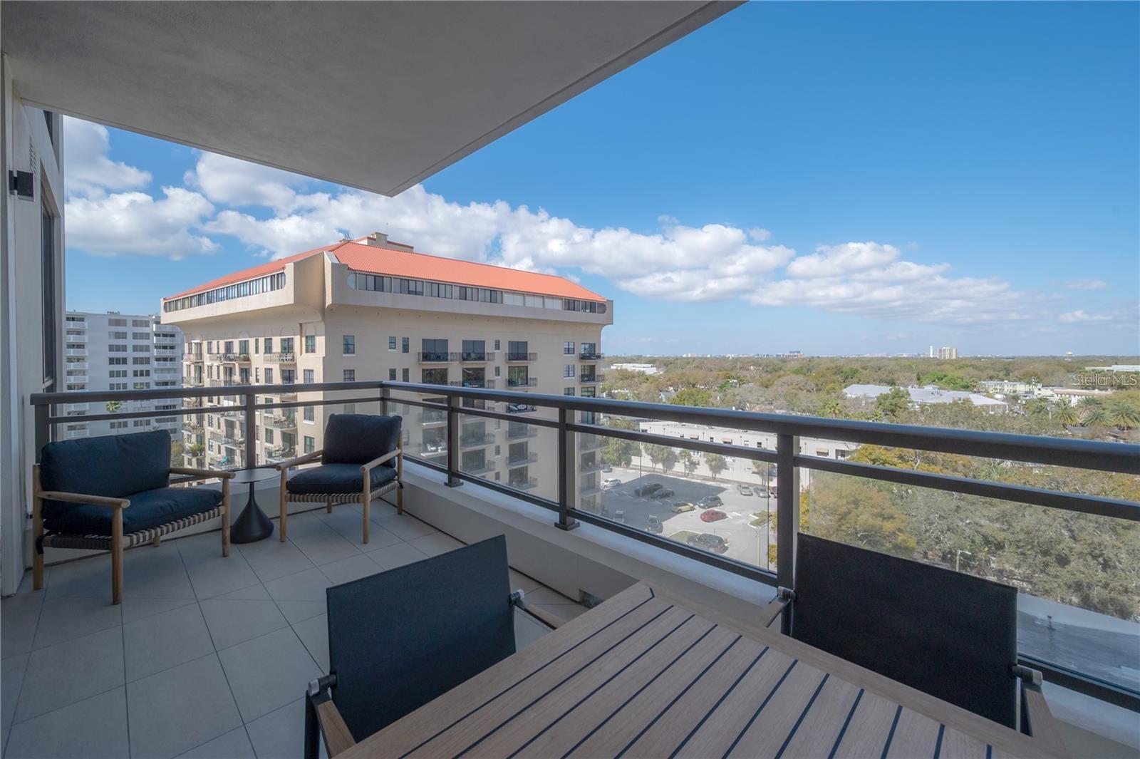 HYDE PARK HOUSE - Residential Lease