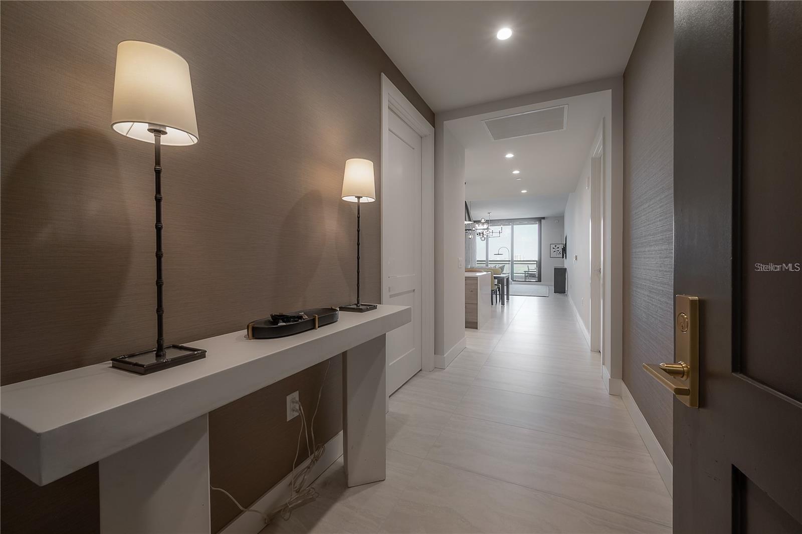 HYDE PARK HOUSE - Residential Lease