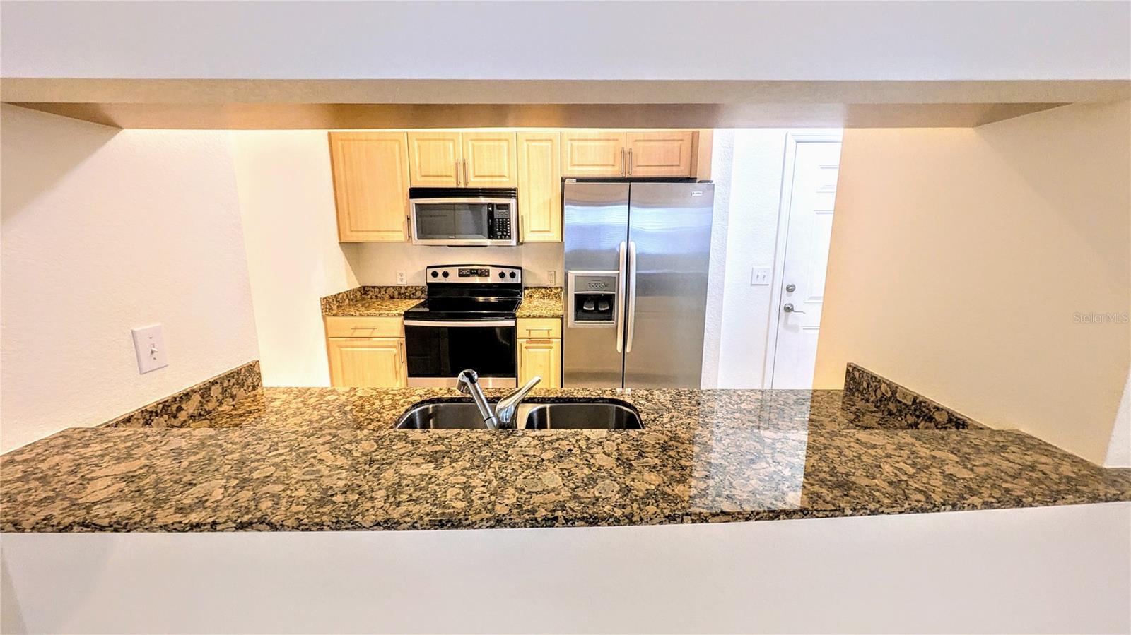BROADWAY PROMENADE - Residential Lease