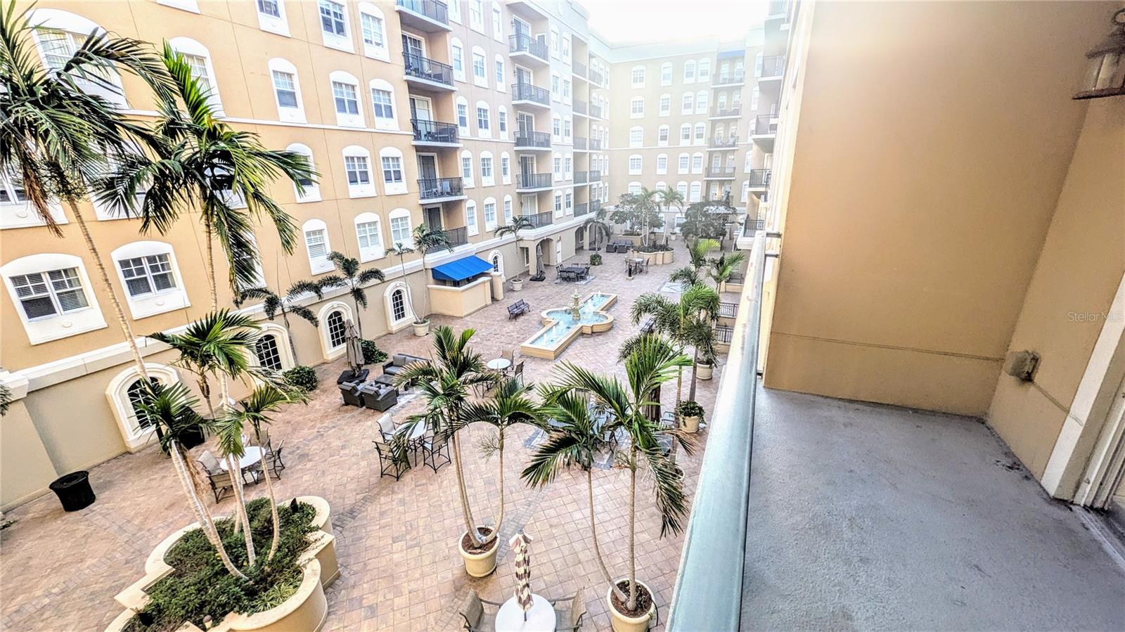 BROADWAY PROMENADE - Residential Lease