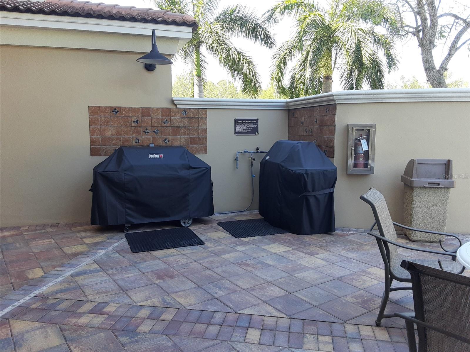 BROADWAY PROMENADE - Residential Lease