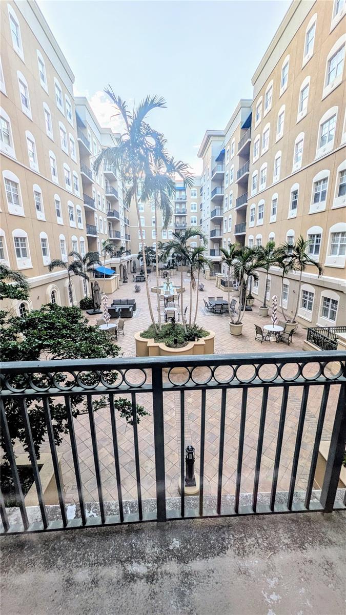 BROADWAY PROMENADE - Residential Lease
