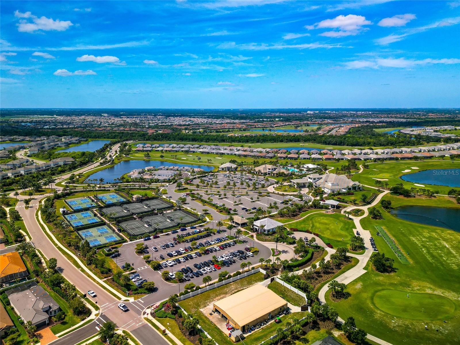 AZARIO ESPLANADE - Residential