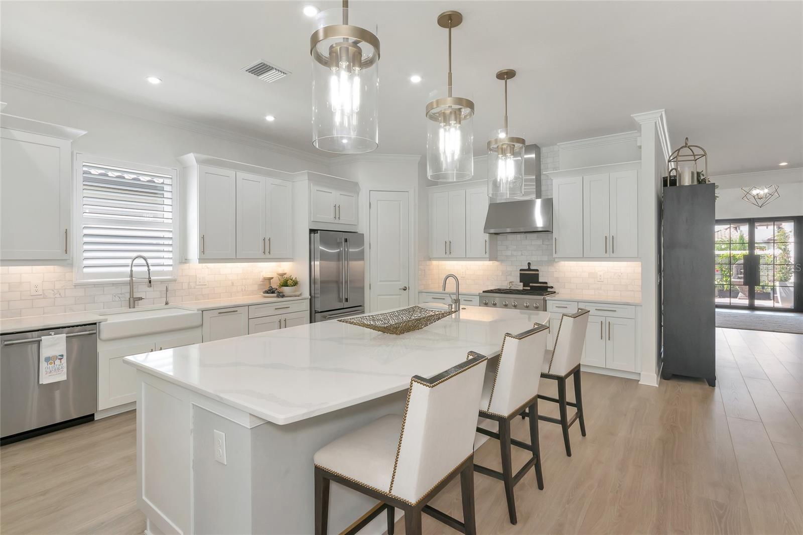 AZARIO ESPLANADE - Residential