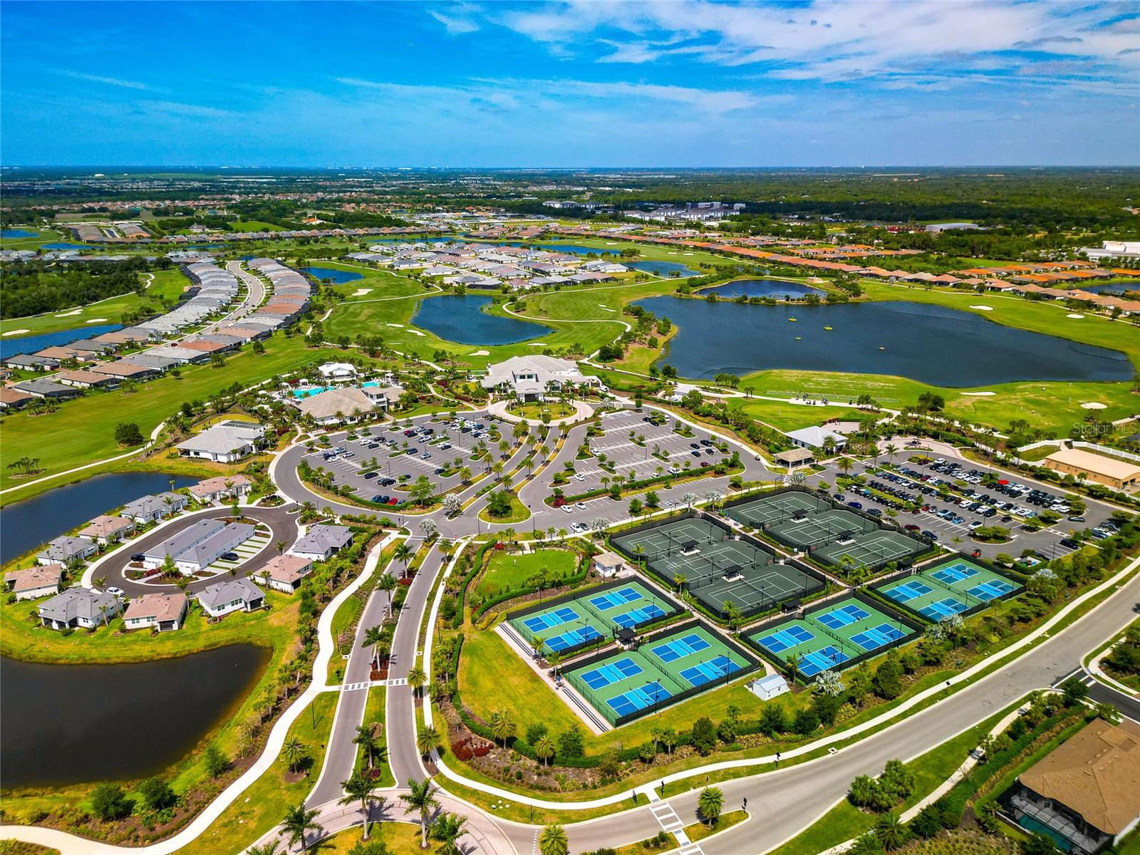 AZARIO ESPLANADE - Residential