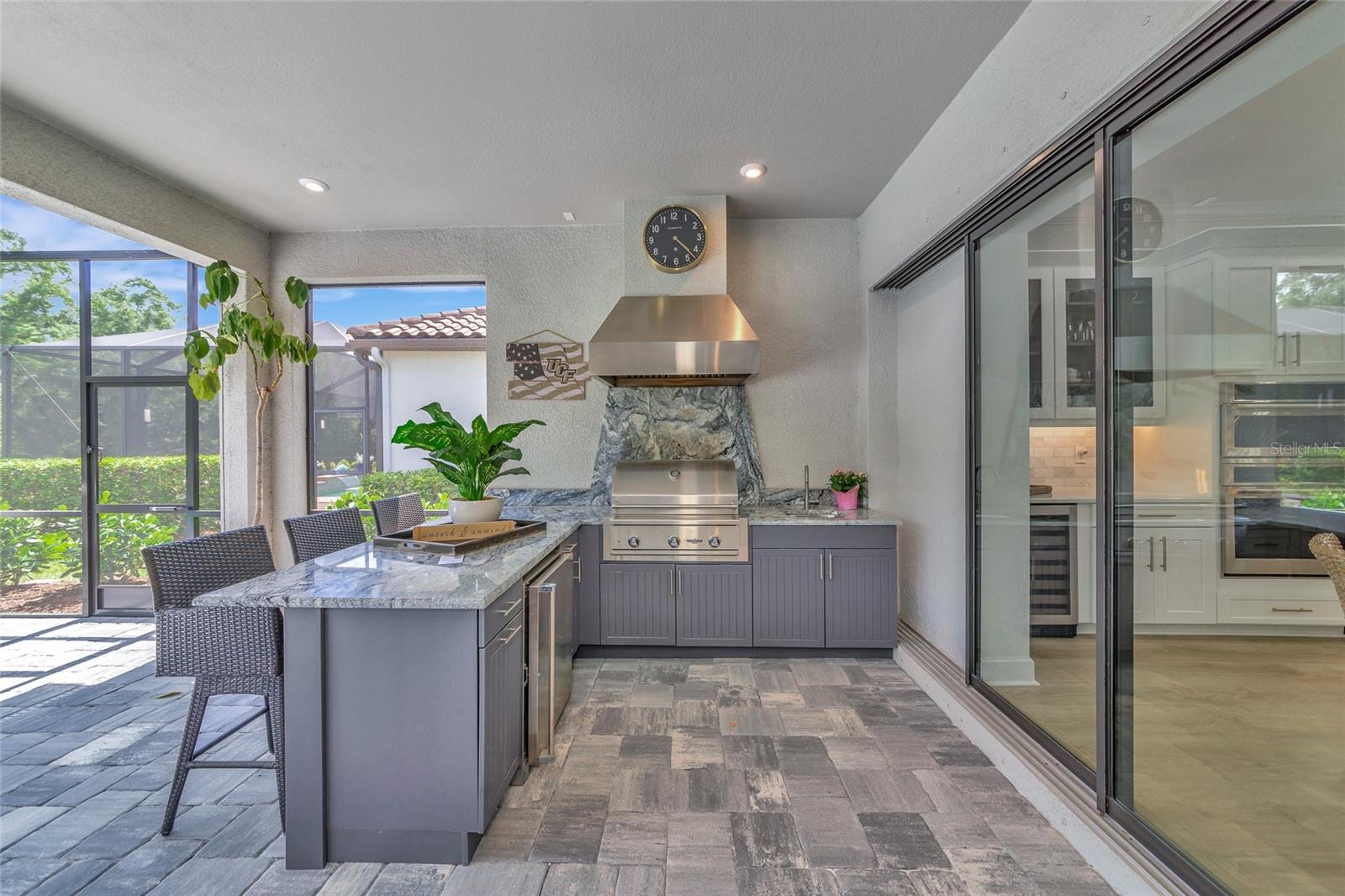 AZARIO ESPLANADE - Residential