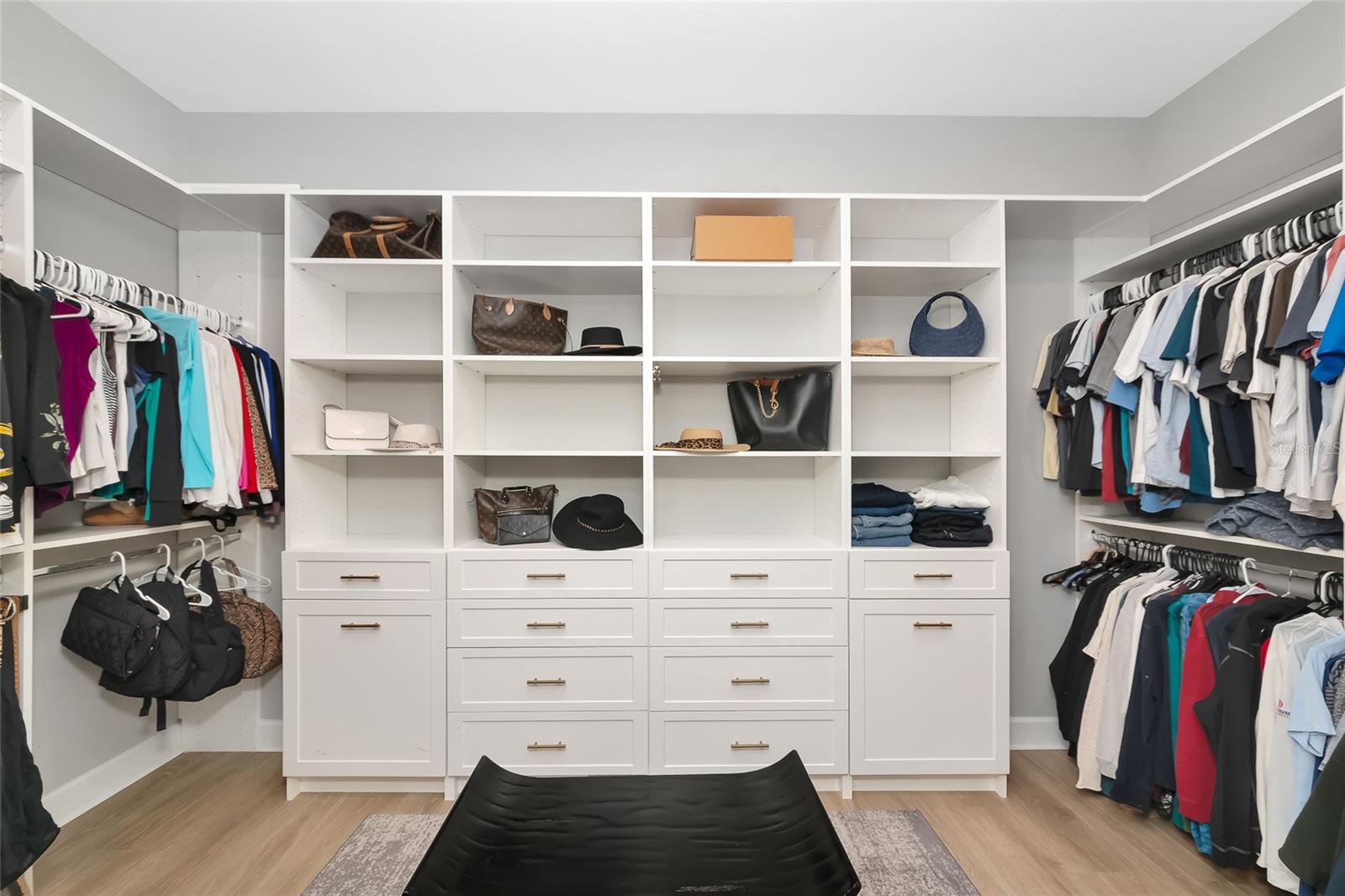 AZARIO ESPLANADE - Residential