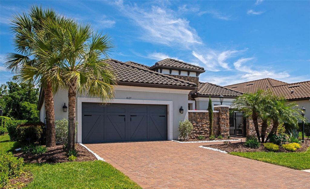 Photo of 4625 Trento Place, Bradenton, FL 34211 (MLS # A4690315)