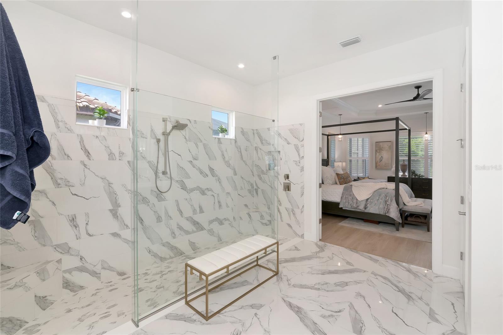 AZARIO ESPLANADE - Residential