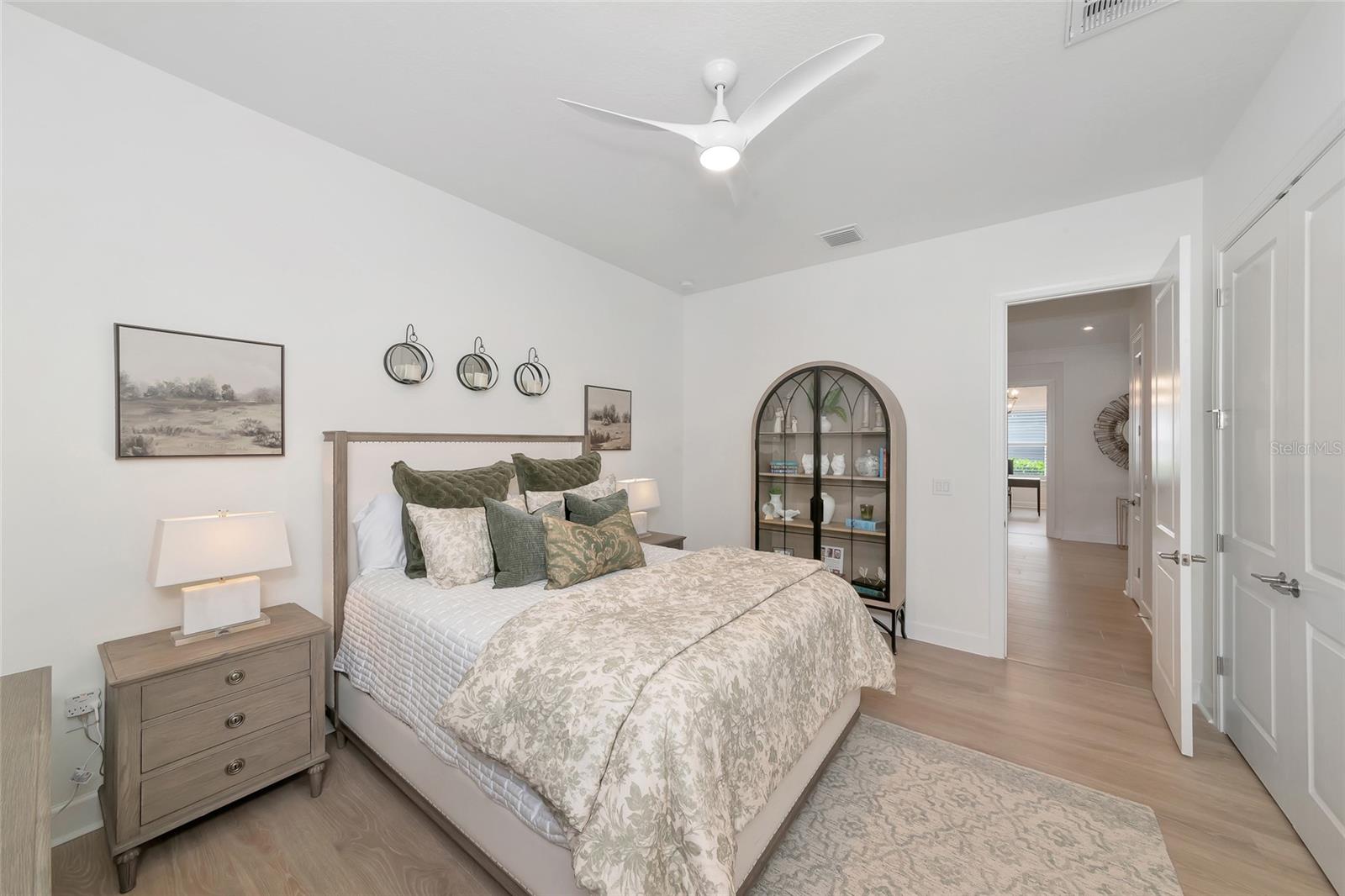 AZARIO ESPLANADE - Residential