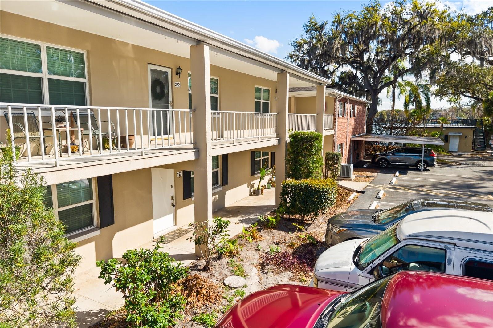 LAKESIDE MANOR APTS CONDO - Residential