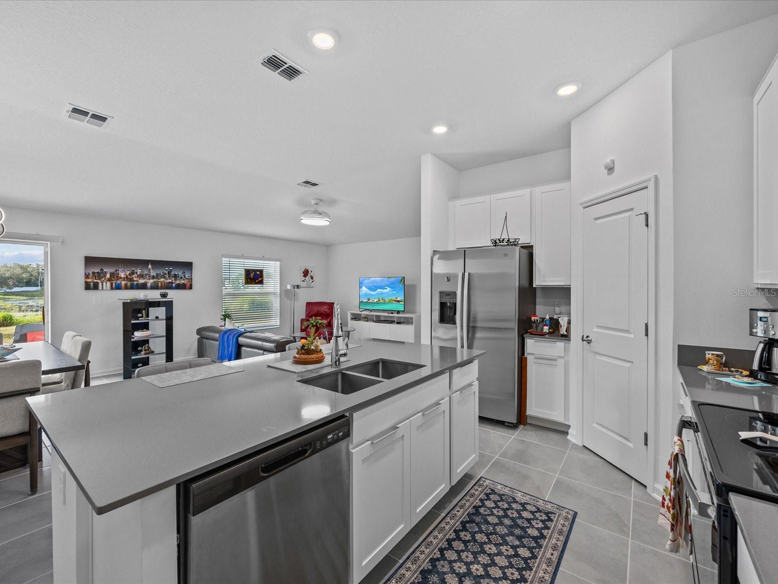 ASTONIA NORTH - Residential