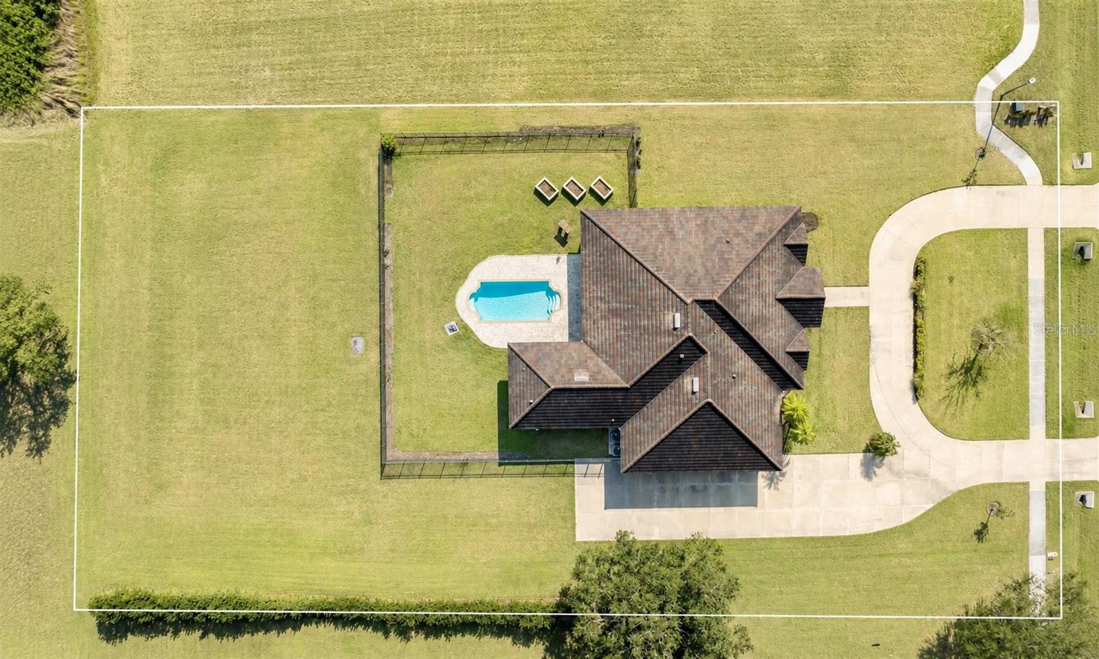 3310 TWIN RIVERS TRAIL
