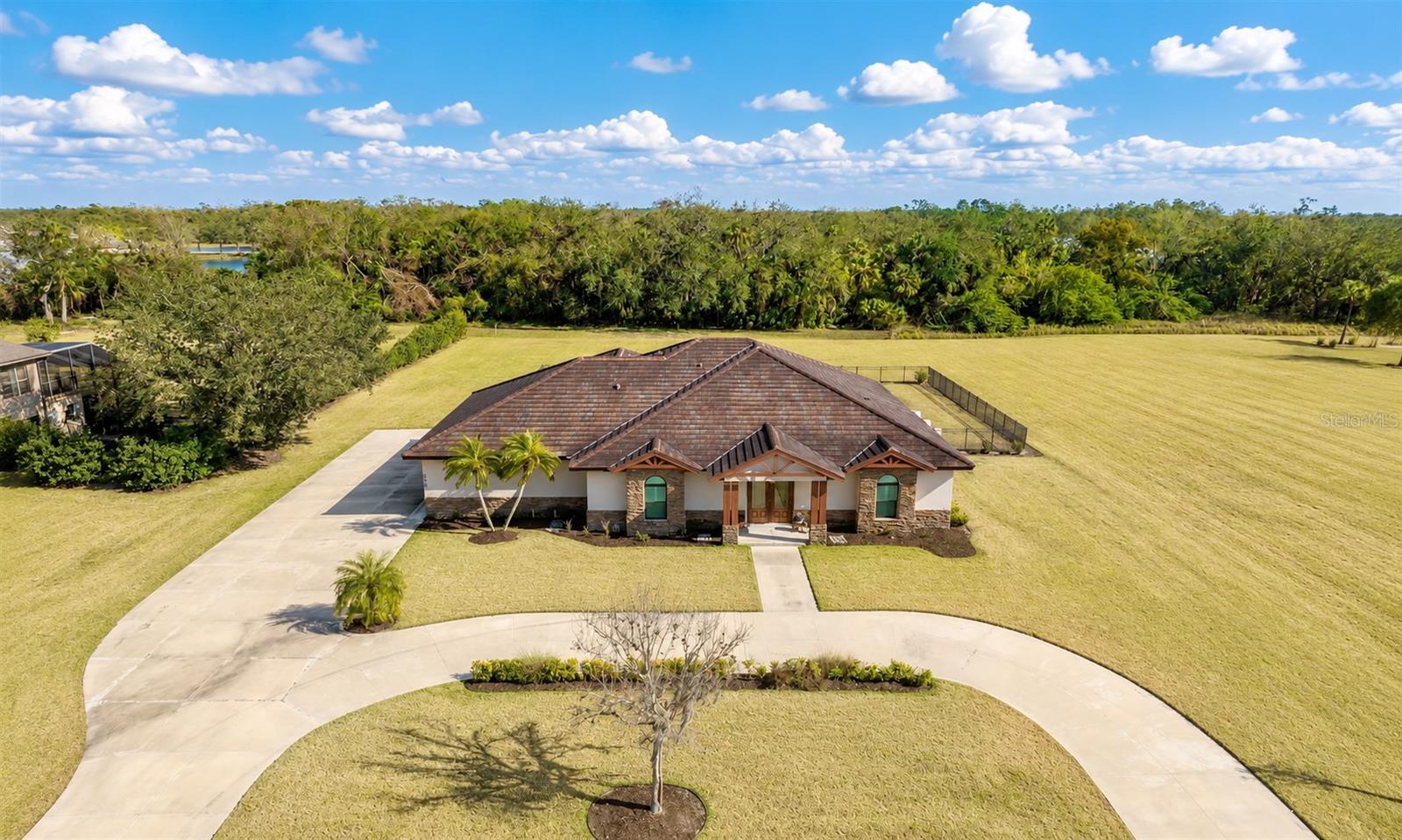 3310 TWIN RIVERS TRAIL