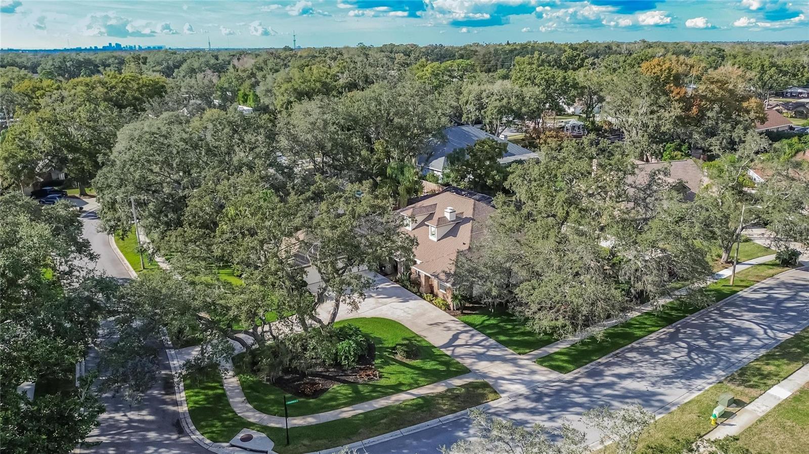 BARRINGTON OAKS EAST - Residential