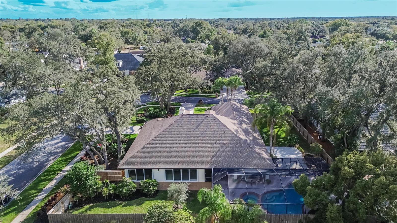 BARRINGTON OAKS EAST - Residential