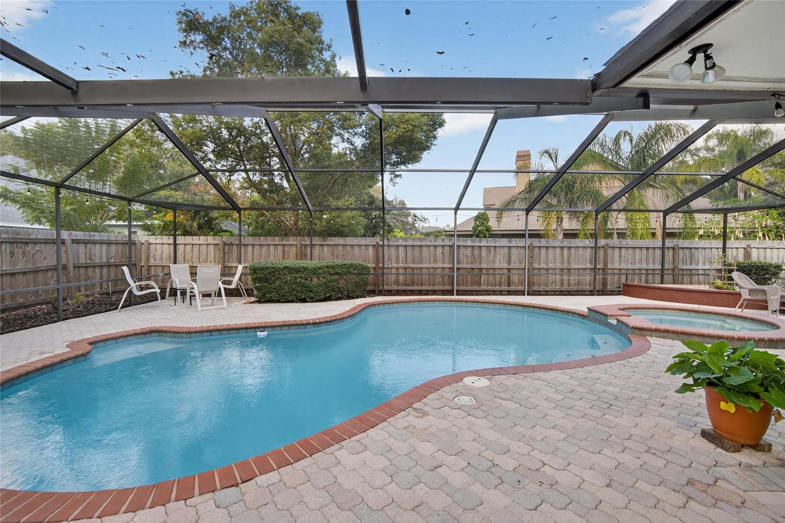 BARRINGTON OAKS EAST - Residential